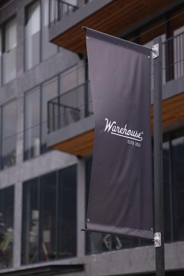 Warehouse X Poshtel Hotel Manāli Exterior foto